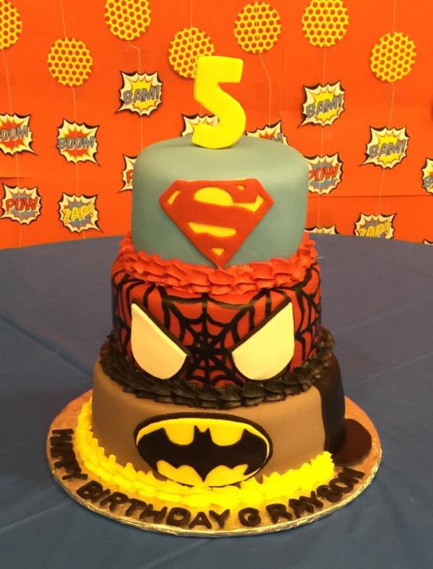 super-hero-cake