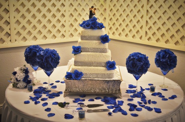 wedding-cake-heather